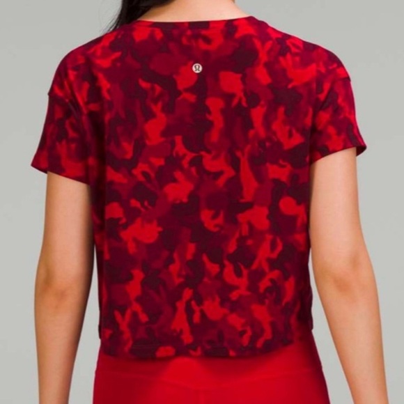 lululemon athletica Tops - Lululemon Athletica New Year Cates T-Shirt
Rabbit All Over Print Red Multi sz 8